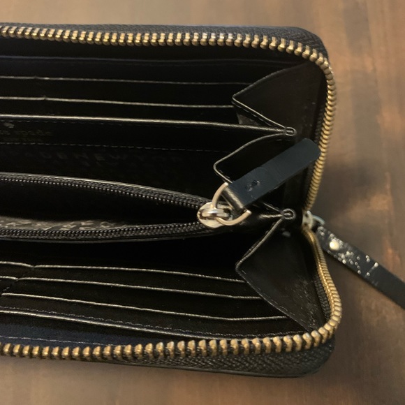 Kate Spade Zip Wallet - Picture 8 of 10